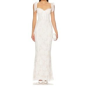 • Romanza Gown by V. Chapman | Size 6